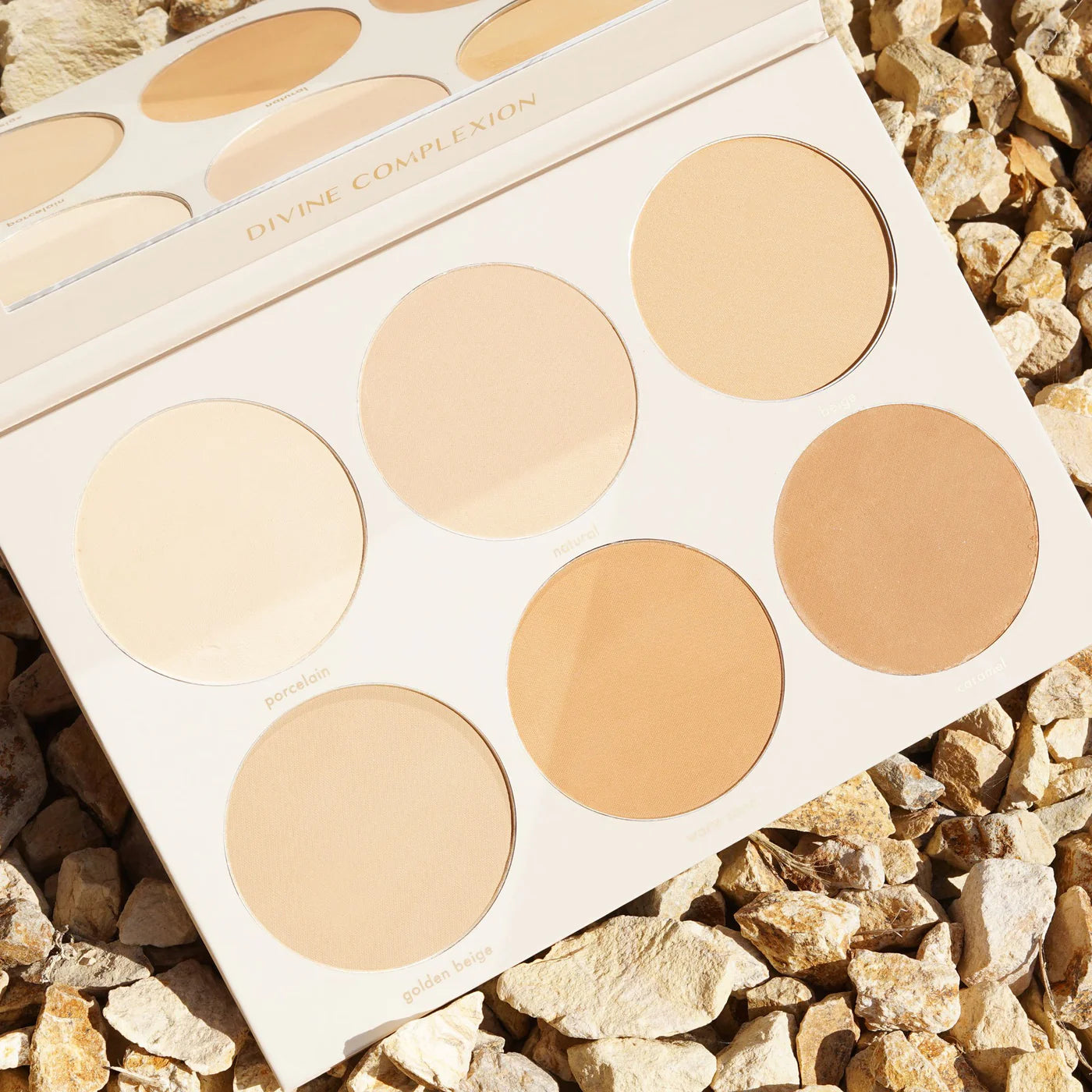 Divine Complexion Pressed Finishing Powder