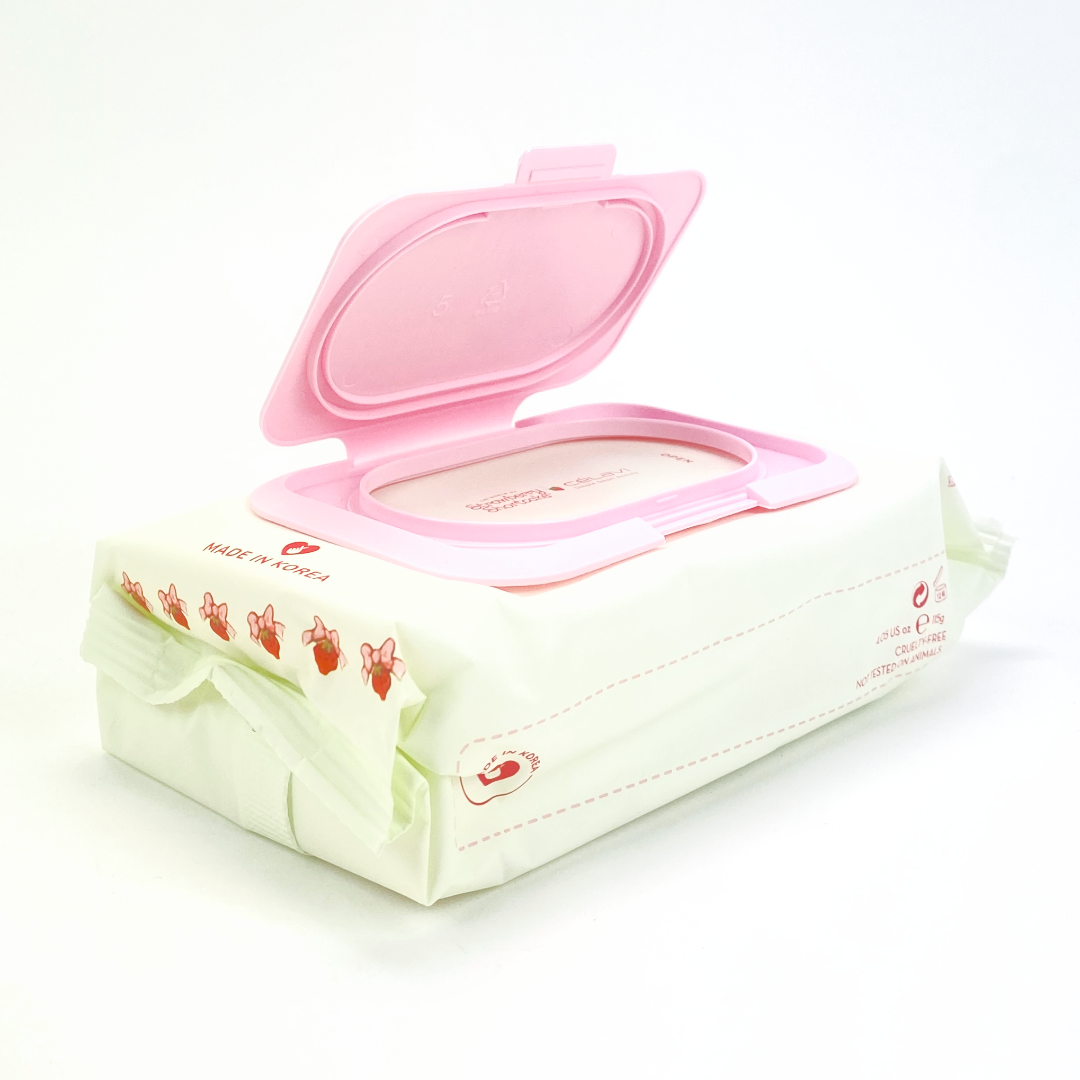 STRAWBERRY SHORTCAKE GLOW BOOST CLEANSING WIPES