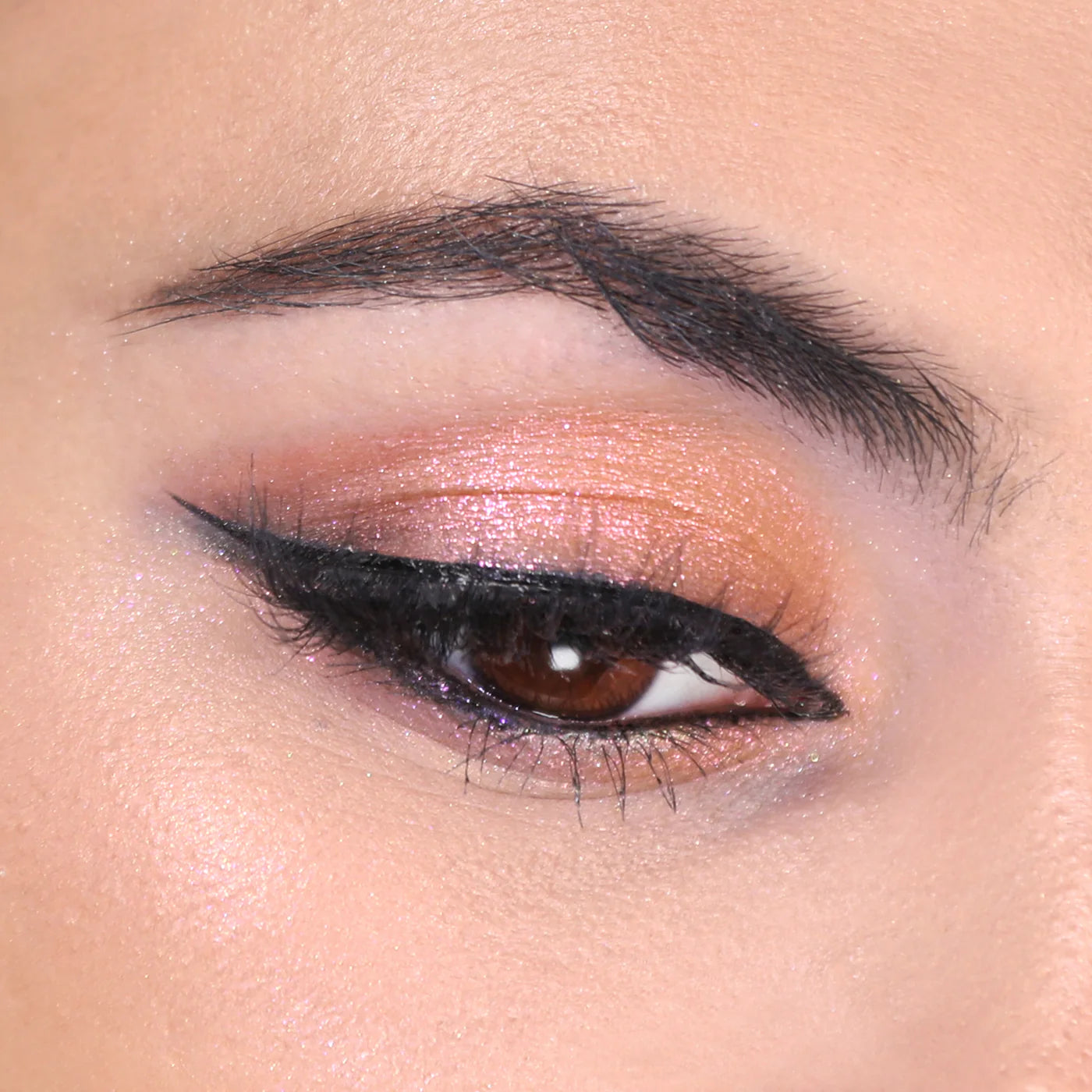 CHROMA LIGHT SHADOWS