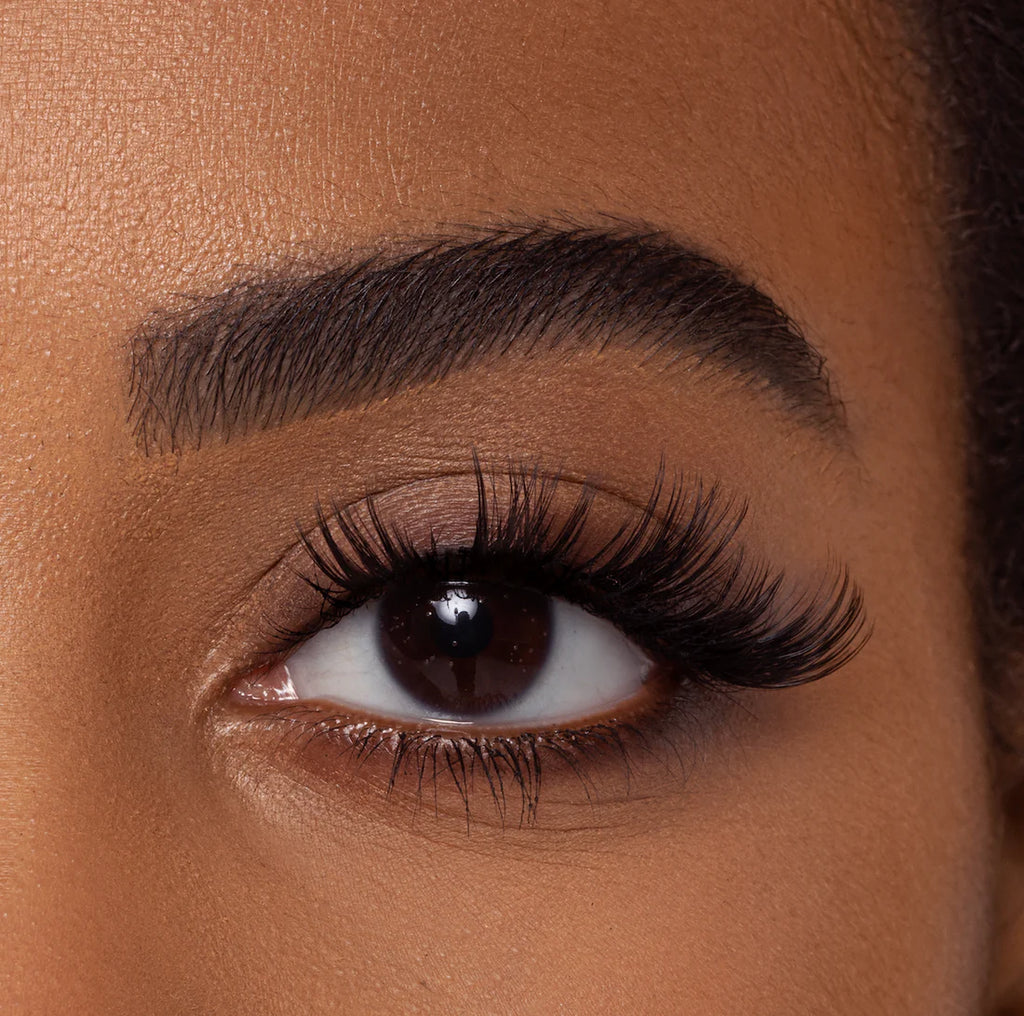VOLUMINOUS