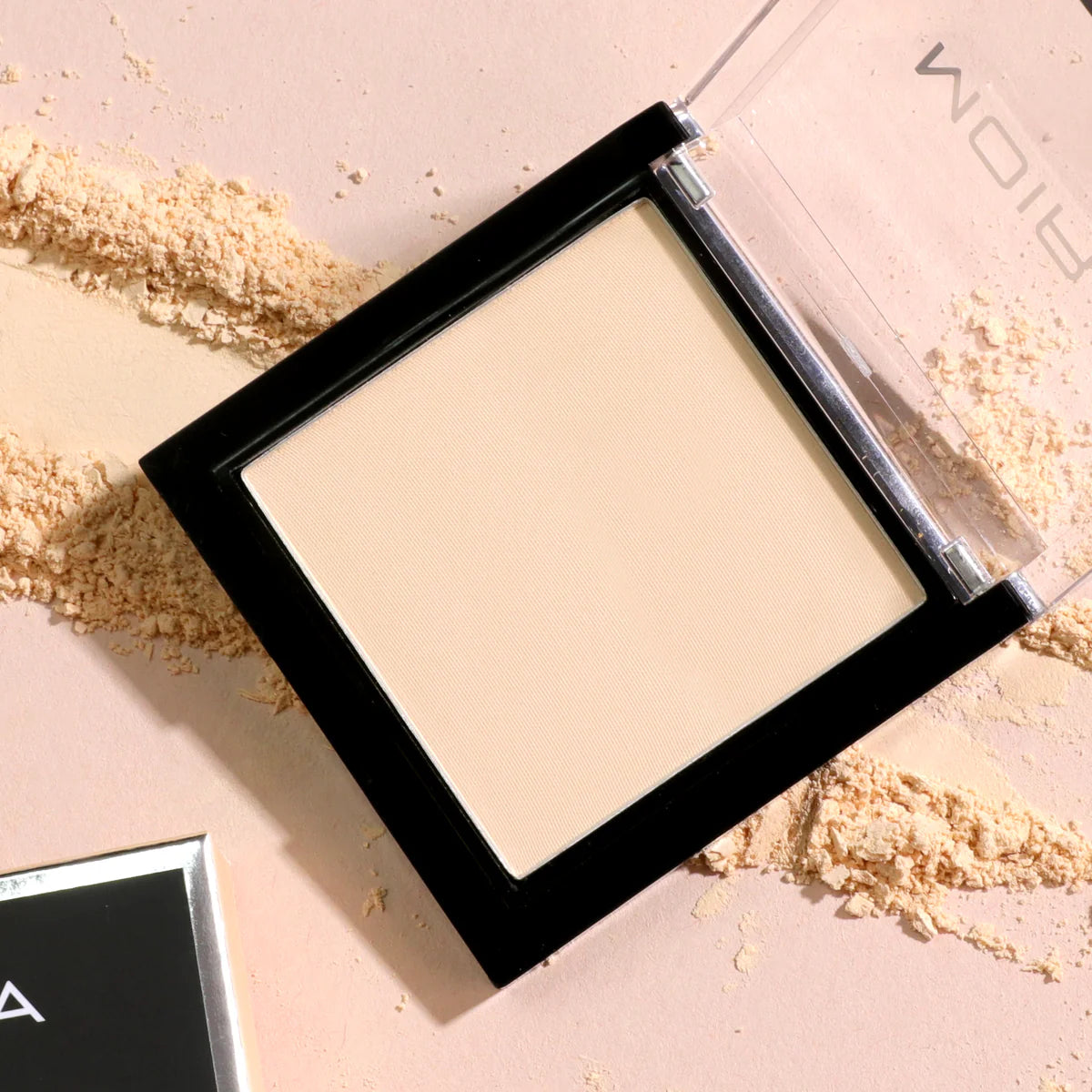 LAVISH FINISHED PRESSED POWDER