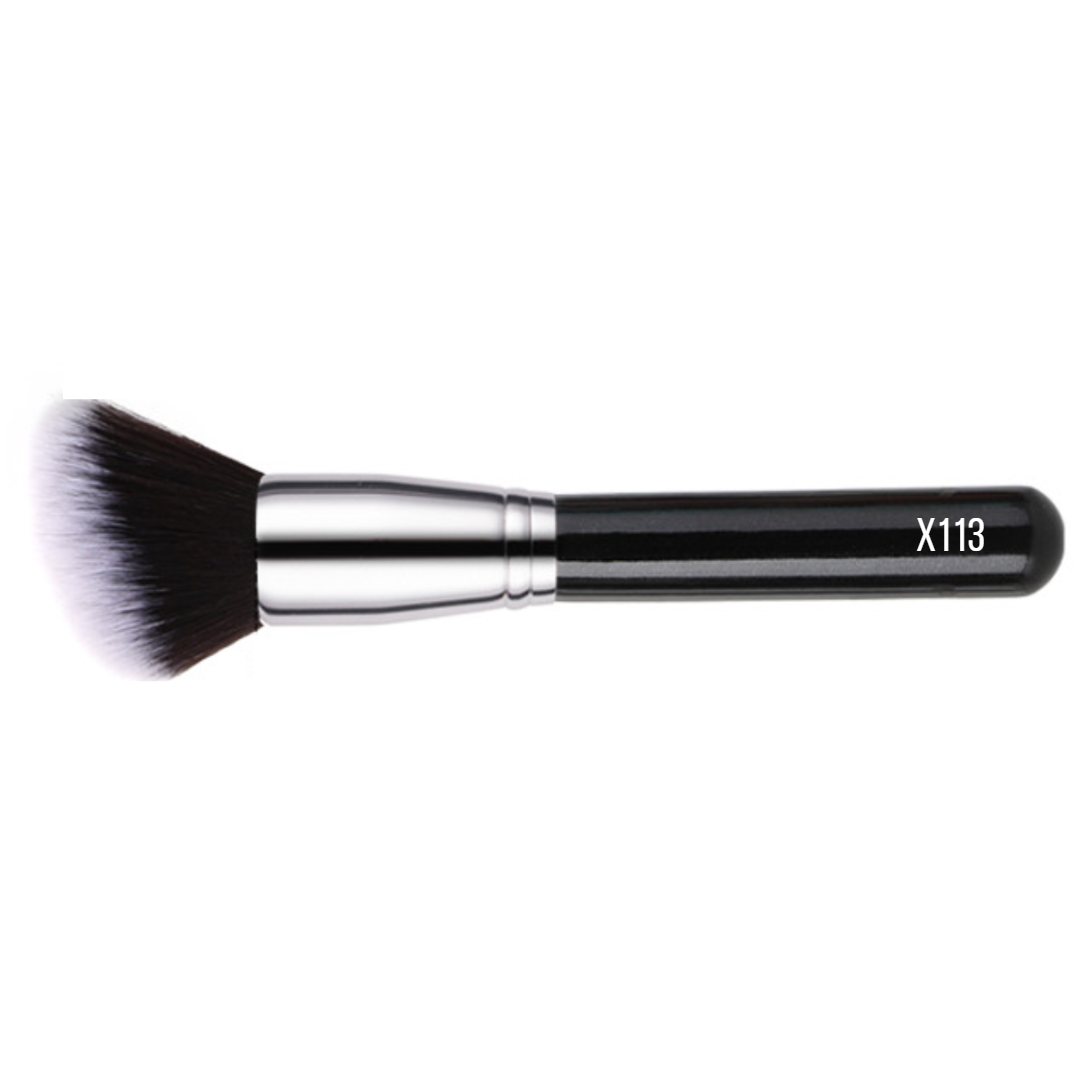 X113 Luxe Powder Brush
