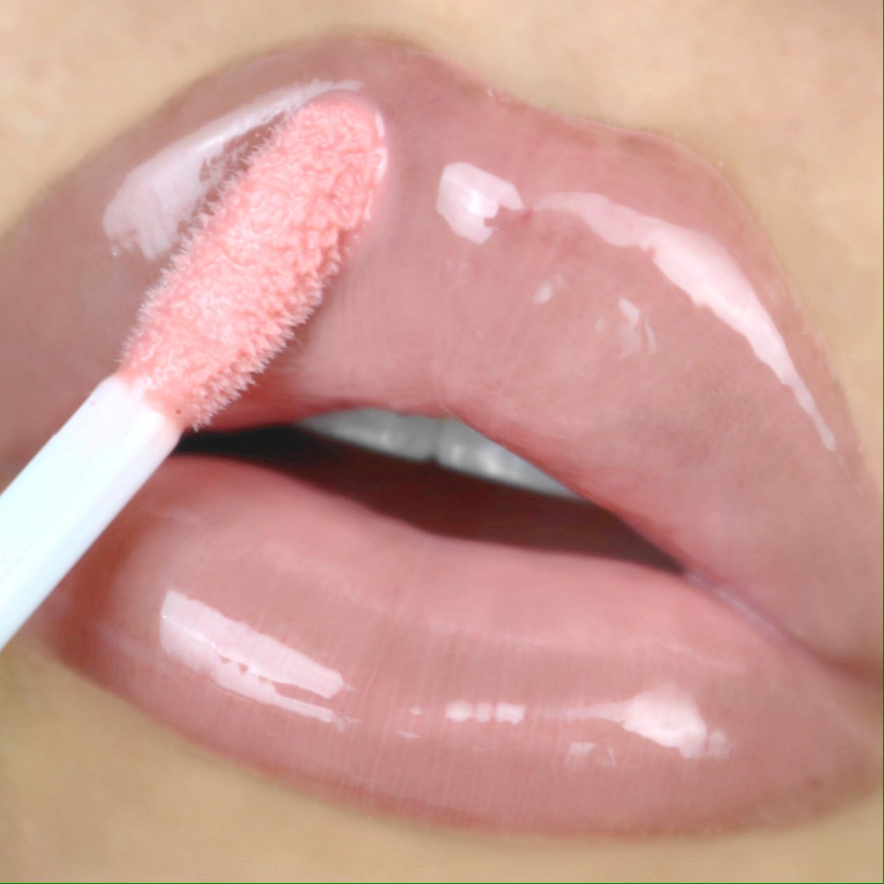ULTRA DAZZLE LIP GLOSS